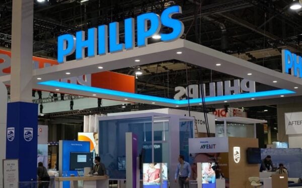 Bottom-mount front-lit letters for a Philips trade show booth
